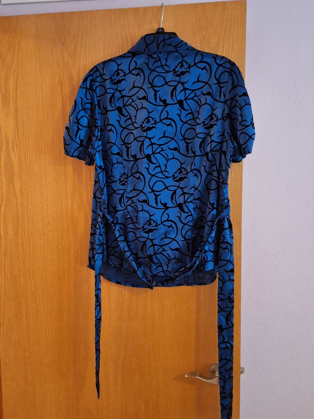 Lane Bryant Blue Floral Velvet Burnout Button-Up Top